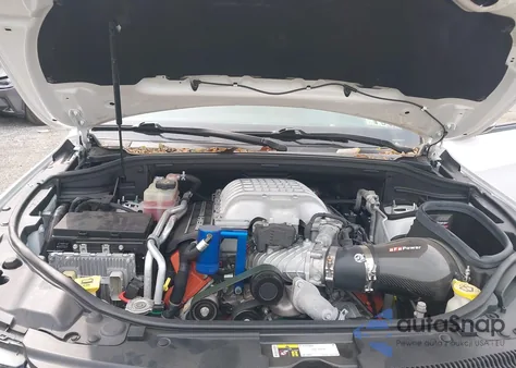 2018 Jeep Grand Cherokee Trackhawk 4X4 z USA, uszkodzony, nr VIN 1C4RJFN94JC309114